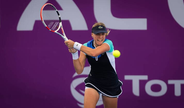 February 25, 2020, Doha, QATAR: Anett Kontaveit of Estonia in action during her second-round match at the 2020 Qatar Total Open WTA, Tennis Damen Premier 5 tennis tournament against Aryna Sabalenka of Belarus 2020 Qatar Total Open, Tennis, Doha, Qatar, Feb 25 - ZUMAa181 20200225_zaa_a181_034 Copyright: xRobxPrangex