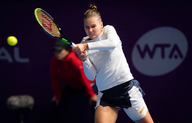 February 25, 2020, Doha, QATAR: Veronika Kudermetova of Russia in action during her second-round match at the 2020 Qatar Total Open WTA, Tennis Damen Premier 5 tennis tournament against Belinda Bencic of Switzerland 2020 Qatar Total Open, Tennis, Doha, Qatar, Feb 25 - ZUMAa181 20200225_zaa_a181_100 Copyright: xRobxPrangex