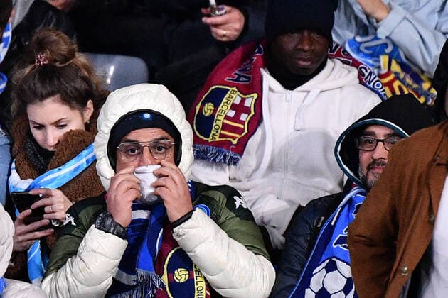 Photo Alfredo Falcone - LaPresse25 02 2020 Naples (Italy SoccerNapoli-BarcellonaUefa Champions League 2019 2020 - San Paolo Stadium of NaplesIn the pic: fans with the mask against coronavirus infection  Copyright: xAlfredoxFalcone LaPresse ALFREDOx