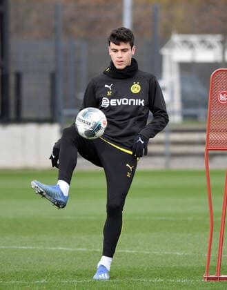 25.02.2020, Fussball GER, 1. Bundesliga Saison 2019 2020, Training Borussia Dortmund, Giovanni Reyna (Borussia Dortmund) Dortmund Nordrhein-Westfalen Deutschland