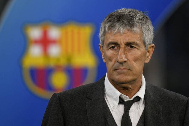 Quique Setien manager of Barcelona during the UEFA Champions League Round of 16 match between Napoli and Barcelona at Stadio San Paolo, Naples, Italy on 25 February 2020. Copyright: xGiuseppexMaffiax 26490022
