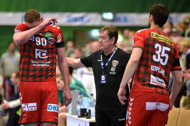 20-02-2020 pmk NC110355 Handball Herren Bundesliga Saison 2019 2020 TSV GWD Minden - Fuechse Berlin Dainis KRISTOPANS (90) FuechseBerlin fVelimir PETKOVIC -Trainer- FuechseBerlin Marko KOPLJAR (35) FuechseBerlin