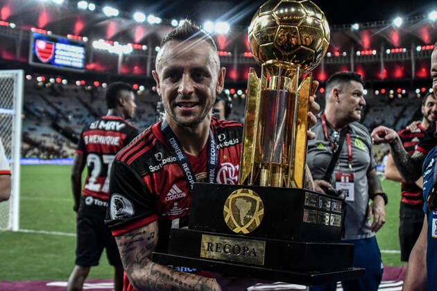 2020 Bilder des Jahres, Sport 02 Februar Sport Themen der Woche KW09 Sport Bilder des Tages Recopa Flamengo x Independiente Del Valle RIO DE JANEIRO, RJ - 26.02.2020: RECOPA FLAMENGO X INDEPENDIENTE DEL VALLE - Rafinha celebrates champion title after Flamengo x Independiente Del Valle, a match valid for the Recopa 2020 final, held at the Maracanã stadium, located in the city of Rio de Janeiro, on Wednesday night (26). (Photo: Nayra Halm Fotoarena) x1883222x  NayraxHalm