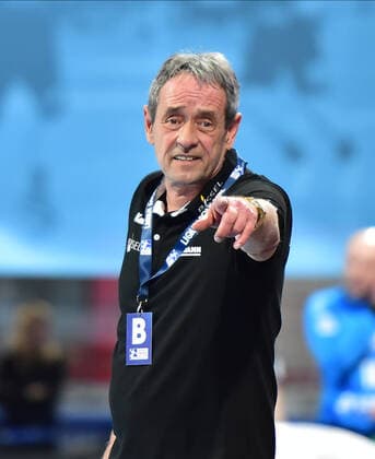 27.02.2020 - Handball - 1. Bundesliga LIQUI MOLY HBL - Saison 2019 2020 - 25. Spieltag: HC Erlangen Metropolregion Nürnberg HCE - Eulen Ludwigshafen - OGo - Dr. Rolf Brack (Trainer HC Erlangen HCE ) <