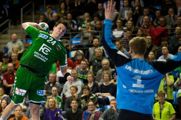 27.02.2020, xfrx, Handball HBL 1.Bundesliga, Fuechse Berlin - HSG Nordhorn-Lingen emspor, v.l. Frederik Simak (Fuechse Berlin),Bart Ravensbergen (HSG Nordhorn-Lingen) (DFL DFB REGULATIONS PROHIBIT ANY USE OF PHOTOGRAPHS as IMAGE SEQUENCES and or QUASI-VIDEO) Berlin