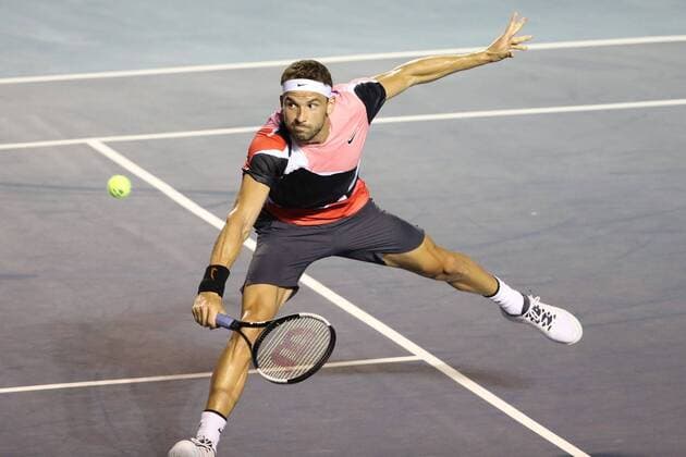 Bulgarian Grigor Dimitrov returns a ball against the Swiss Stan Wawrinka, during a match of the Mexican Tennis Open held in Acapulco, in the state of Guerrero, Mexico, 27 February 2020. Mexican Open in Acapulco !ACHTUNG: NUR REDAKTIONELLE NUTZUNG!  Copyright: xDavidxGuzmánx MEX6364 20200228-637184692246914849