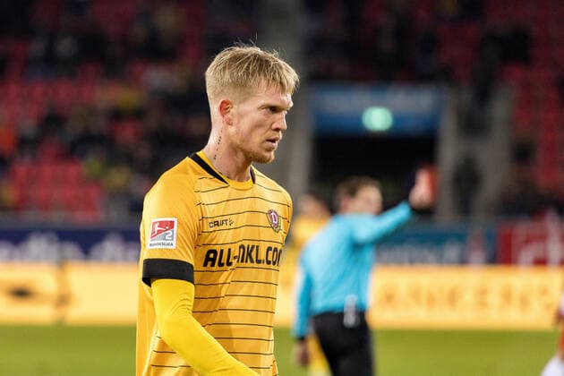 Simon Makienok Christoffersen. 28.02.2020, Fussball, GER, 2. Bundesliga, 2.BL, Saison 2019 20, 24. Spieltag, SSV Jahn Regensburg - SG Dynamo Dresden 1:2 (0:0), Arena Regensburg, SSV Jahn Regensburg vs. SG Dynamo Dresden