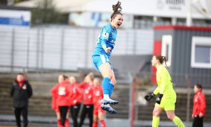 Sport Bilder des Tages 01.03.2020, xcex, GER, Koeln, Suedstadion, Frauenfussball, 1. Bundesliga, DIE LIGA, FLYERALARM Frauen-Bundesliga Saison 2019 2020 1. FC Koeln - 1. FFC Frankfurt Torjubel FFC Frankfurt, Jubel, Freude, Emotionen, Goal celebration, Barbara Dunst (FFC) DFL regulations prohibit any use of photographs as image sequences and or quasi-video