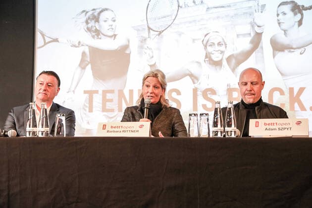 Sport Bilder des Tages Edwin Weindorfer (CEO e-motion, Veranstalter), Barbara Rittner (Turnierdirektorin) und Adam SZPYT (Geschäftsführer bett1 - Haupt- und Titelsponsor), bett1 open, Grass Court Championships Berlin, Pressekonferenz, Berlin, 03.03.2020,