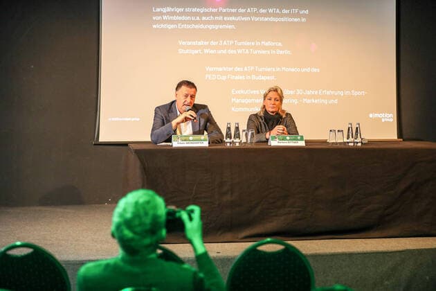 Edwin Weindorfer (CEO e-motion, Veranstalter), Barbara Rittner (Turnierdirektorin), bett1 open, Grass Court Championships Berlin, Pressekonferenz, Berlin, 03.03.2020,