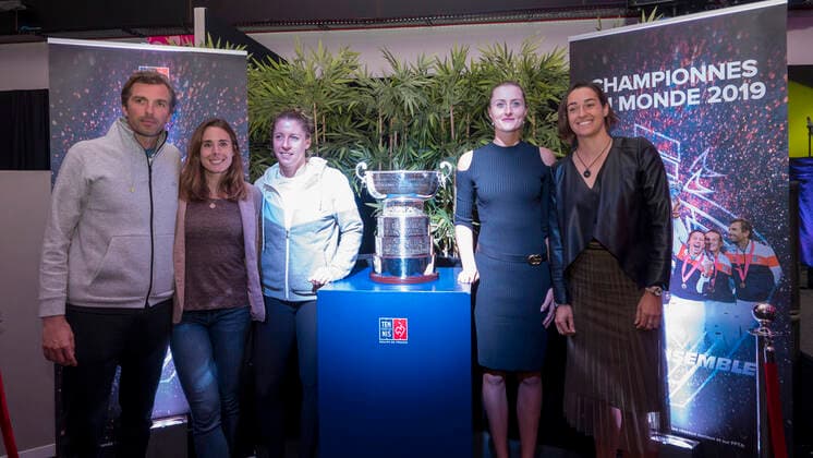 Julien Benneteau - Alize Cornet - Pauline Parmentier - Kristina Mladenovic - Caroline Garcia - TENNIS : Equipe de France feminine - Soiree des joueuses Village Open 6eme Sens - Lyon 03 03 2020 SandrineThesillat Panoramic 