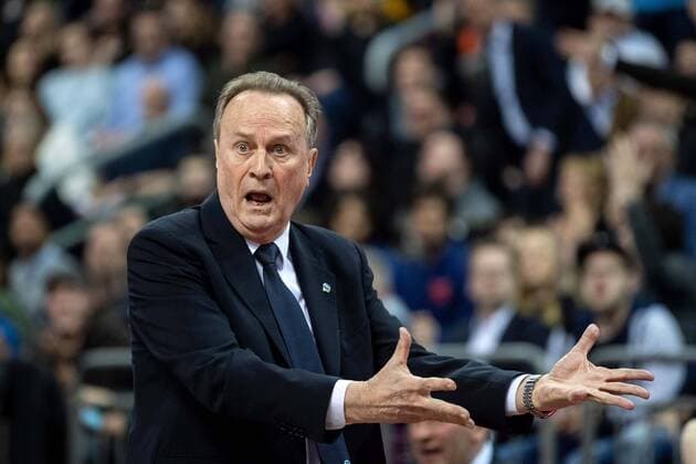 Sport Bilder des Tages Basketball Berlin 04.03.2020 Euroleague Regular Season Saison 2019 2020 Alba Berlin - FC Barcelona, Barca Aito Garcia Reneses (Alba Berlin, Trainer)