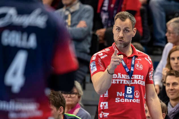 SG Flensburg-Handewitt vs MT Melsungen, LIQUI-MOLY Handball Bundesliga, 04.03.20; Flensburg Maik Machulla (SG Flensburg-Handewitt, Trainer) gestikuliert Copyright: xBEAUTIFULxSPORTS MarioxM.xKobergx