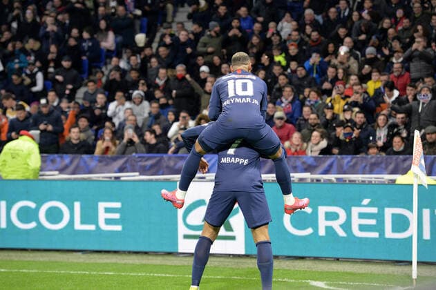 joie de Kylian MBappe (psg) et de ses coequipiers FOOTBALL : Olympique Lyonnais vs Paris Saint Germain - Coupe de France - 1 2 finale - 04 03 2020 FredericChambert Panoramic 