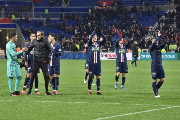 Thomal Tuchel et ses joueurs (psg) FOOTBALL : Olympique Lyonnais vs Paris Saint Germain - Coupe de France - 1 2 finale - 04 03 2020 FredericChambert Panoramic 