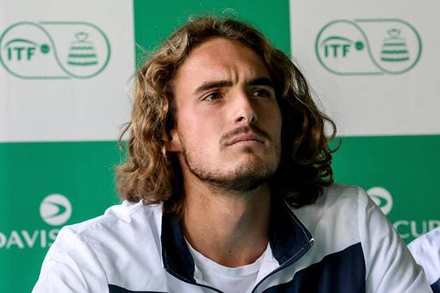 Sport Bilder des Tages (200305) -- MANILA, March 5, 2020 (Xinhua) -- Stefanos Tsitsipas of Greece reacts during a press conference, PK, Pressekonferenz ahead of the Davis Cup World Group II match between the Philippines and Grecce in Manila, the Philippines on March 5, 2020. (Xinhua Rouelle Umali) (SP)PHILIPPINES-MANILA-TENNIS-DAVIS CUP-PRESS CONFERENCE 