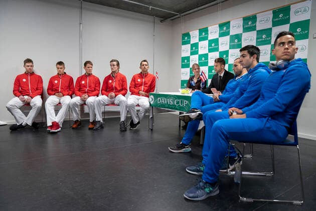 Det danske Davis Cup hold fra venstre: Sebastian Grundtvig Joergensen, Holger Rune, Soeren Hess-Olesen, Michael Torpegaard og Frederik Loechte Nielsen ved Dansk Tennis Forbund som holder pressemoede og lodtraekning i Holbaek Sportsby torsdag den 5. marts 2020. Danmark moeder Puerto Rico i Davis Cup henholdsvis den 6. og 7. marts.. , Copenhagen Denmark