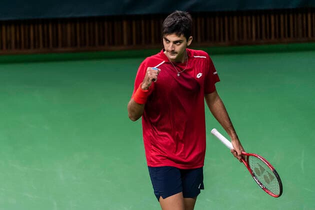 2020305 Marcelo T Barrios Vera of Chile celebrates during the Davis Cup qualification tennis match between Sweden and Chile on March 6, 2020 in Stockholm. Photo: Simon Hastegard Bildbyran Kod SH 180191 tennis bbeng sweden sverige chile davis cup jubel Copyright: SIMONxHASTEGARD BB200306SH007