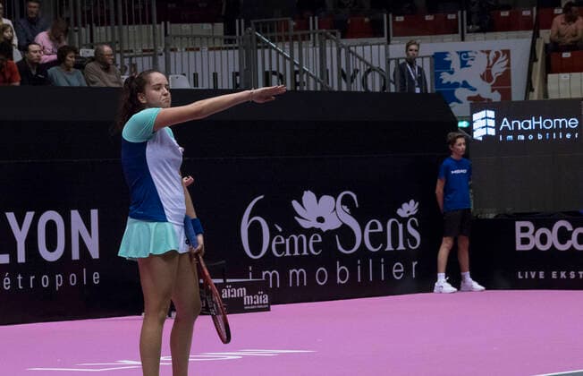 Sport Bilder des Tages Viktoria KUZMOVA (SVK) TENNIS : Open 6eme Sens - Palais des sports Lyon - 06 03 2020 SandrineTHESILLAT Panoramic 