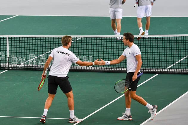 07.03.2020, GER, Davis Cup, Deutschland vs Weißrussland 07.03.2020, GER, Davis Cup, Deutschland vs Weißrussland , CASTELLO Düsseldorf, Duesseldorf im Bild picture shows Kevin Krawietz (GER) Andreas Mies (GER) beim Abklatschen