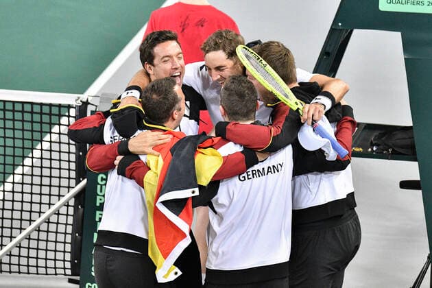 07.03.2020, GER, Davis Cup, Deutschland vs Weißrussland 07.03.2020, GER, Davis Cup, Deutschland vs Weißrussland , CASTELLO , Duesseldorf, im Bild picture shows die Mannschaft von Deutschland Jubel Freude Emotion nach dem Sieg