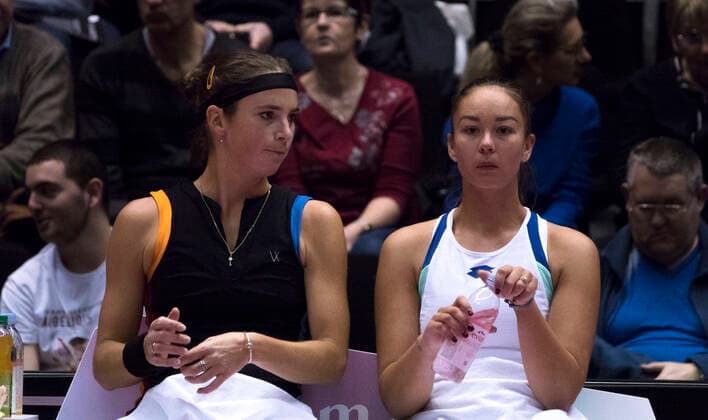 Marta KOSTYUK (UKR) - Viktoria KUZMOVA (SVK) VS Lesley PATTINAMA KERKHOVE (NED) - Bibiane SCHOOFS (NED) TENNIS : Open 6eme Sens - Palais des sports Lyon - 07 03 2020 SandrineTHESILLAT Panoramic 