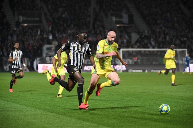 20 SADA THIOUB (SCO) - 04 NICOLAS PALLOIS (NAN) FOOTBALL : Angers vs Nantes - Ligue 1 Conforama - 07 03 2020 FEP Panoramic 
