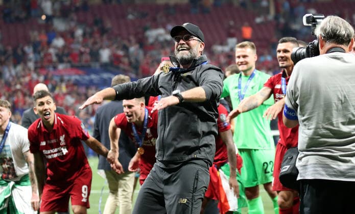 UEFA Champions League Finale 2019 Tottenham Hotspurs - FC Liverpool Spanien, Madrid, 01.06.2019, Fussball, UEFA Champions League, Saison 2018 2019, Finale in Madrid, Tottenham Hotspurs - FC Liverpool (0:2): Jürgen Klopp (Trainer FC Liverpool) feiert den Gewinn der CL, DFL DFB REGULATIONS PROHIBIT ANY USE OF PHOTOGRAPHS AS IMAGE SEQUENCES AND OR QUASI-VIDEO. *** UEFA Champions League Final 2019 Tottenham Hotspurs FC Liverpool Spain, Madrid, 01 06 2019, Football, UEFA Champions League, Season 2018 2019, Final in Madrid, Tottenham Hotspurs FC Liverpool 0 2 Jürgen Klopp Coach FC Liverpool celebrates winning the CL, DFL DFB REGULATIONS PROHIBIT ANY USE OF PHOTOGRAPHS AS IMAGE SEQUENCES AND OR QUASI VIDEO