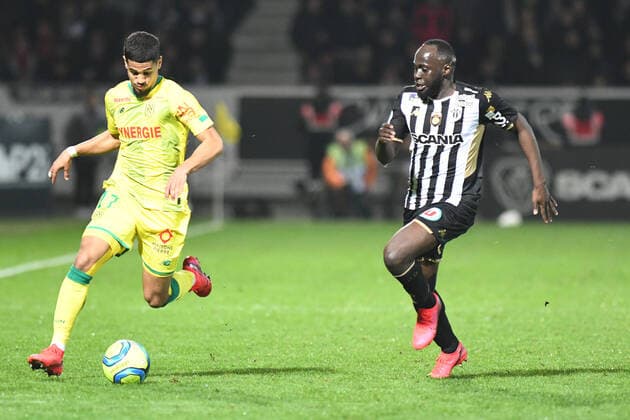 Ludovic Blas (FC Nantes), Sada THIOUB (Angers SCO) FOOTBALL : Angers SCO vs FC Nantes - Ligue 1 - 07 03 2020 RonanHoussin Panoramic 