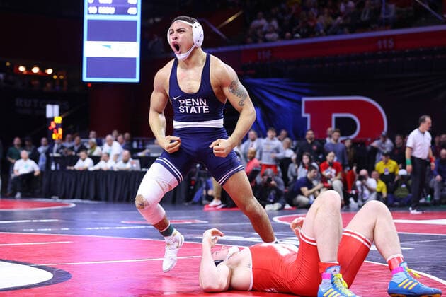 Bilder des Jahres 2020, Sport 03 März PISCATAWAY, NJ - MARCH 7: Aaron Brooks of the Penn State Nittany Lions reacts after defeting Taylor Venz of the Nebraska Cornhuskers during the semi final round of the Big Ten Championships at Rutgers Athletic Center on the campus of Rutgers University on March 7, 2020 in Piscataway, New Jersey. (Rich Graessle Icon Sportswire) COLLEGE WRESTLING: MAR 07 Big Ten Wrestling Championships Icon20030730510