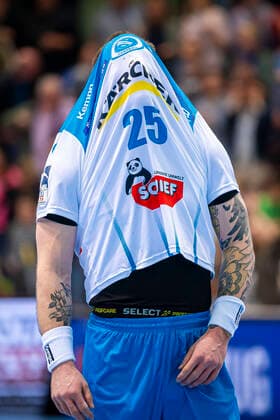 Stuttgart, Deutschland 08. Maerz 2020: HBL - 19 20 - TVB 1898 Stuttgart vs. SC Magdeburg Patrick Zieker (Stuttgart) Stuttgart Scharrena Baden-Württemberg Deutschland *** Stuttgart, Germany 08 March 2020 HBL 19 20 TVB 1898 Stuttgart vs SC Magdeburg Patrick Zieker Stuttgart Stuttgart Stuttgart Scharrena Baden Württemberg Germany
