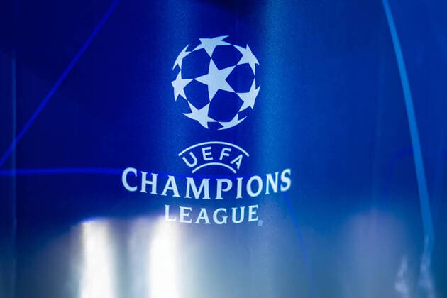 Symbolfoto, Symbolbild Logo Champions League waehrend des Achtelfinale Runde 2 von 2 - Saison 2019-2020 in der Champions League (Herren) zwischen RB Leipzig und Tottenham Hotspur Spurs in der Red Bull Arena am 10. March 2020 in Leipzig, Sachsen (Saxony), Deutschland (Germany) (DFL REGULATIONS PROHIBIT ANY USE OF PHOTOGRAPHS AS IMAGE SEQUENCES AND OR QUASI-VIDEO)