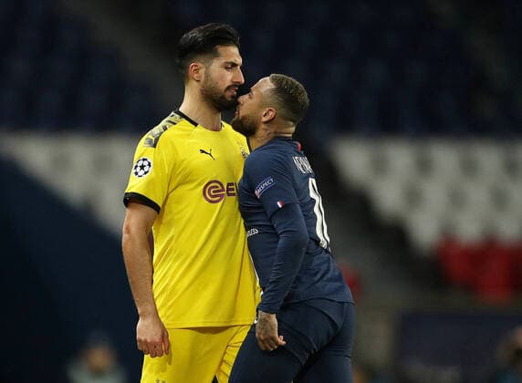 Paris St Germain s Neymar clashes with Borussia Dortmund s Emre Can FOOTBALL : Paris St Germain v Borussia Dortmund - Ligue des Champions - Paris - 11 03 2020 Panoramic Panoramic 
