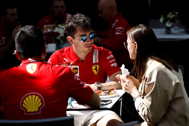 Sport Bilder des Tages Motorsports: FIA Formula One World Championship, WM, Weltmeisterschaft 2020, Grand Prix of Australia, 16 Charles Leclerc (MCO, Scuderia Ferrari Mission Winnow) and his girlfriend Charlotte Sine Melbourne Australia