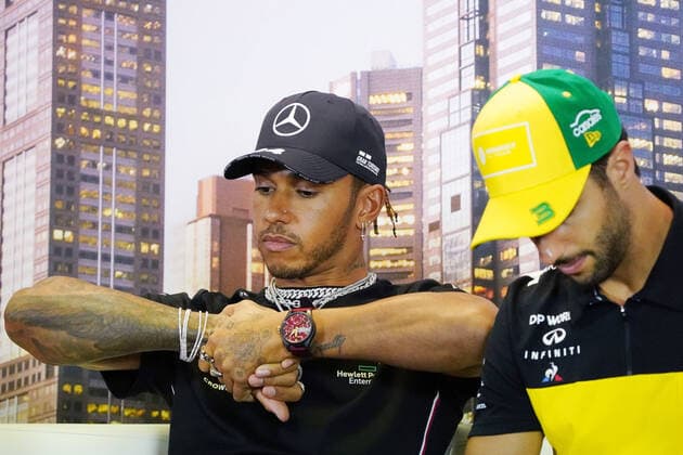 motor racing, Motorsport F1 GRAND PRIX, Lewis Hamilton of Mercedes talks with Daniel Riccardo of Renault (Right) during a press conference, PK, Pressekonferenz ahead of the Formula 1 Australian Grand Prix 2020 at the the Albert Park Circuit in Melbourne, Thursday, March 12, 2020. ( NO ARCHIVING, EDITORIAL USE ONLY, NO USE IN BOOKS WITHOUT CONSENT MELBOURNE VIC AUSTRALIA  Copyright: xMICHAELxDODGEx 20200312001456131014