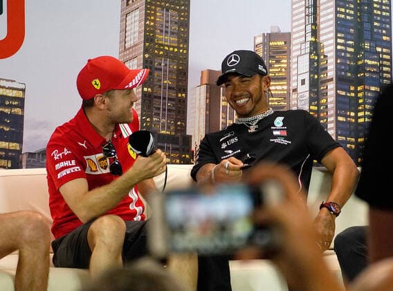 Sport Themen der Woche KW11 Sport Bilder des Tages FORMULA 1 ROLEX AUSTRALIAN GRAND PRIX 2020 12.03.2020, Albert-Park, Melbourne, FORMULA 1 ROLEX AUSTRALIAN GRAND PRIX 2020 , im Bild FIA Pressekonferenz mitSebastian Vettel (GER 5), Scuderia Ferrari Mission Winnow, Lewis Hamilton (GB 44), Mercedes-AMG Petronas Motorsport