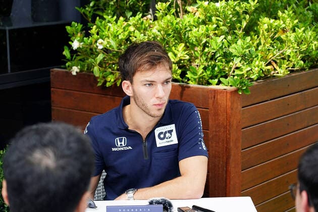 FORMULA 1 ROLEX AUSTRALIAN GRAND PRIX 2020 12.03.2020, Albert-Park, Melbourne, FORMULA 1 ROLEX AUSTRALIAN GRAND PRIX 2020 , im Bild Pierre Gasly (FRA 10), AlphaTauri stellt sich den Fragen der Journalisten.