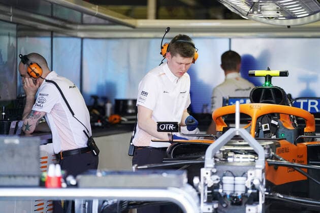 motor racing, Motorsport F1 GRAND PRIX, The McLaren pit is seen ahead of the Formula 1 Australian Grand Prix 2020 at the the Albert Park Circuit in Melbourne, Thursday, March 12, 2020. ( NO ARCHIVING, EDITORIAL USE ONLY, NO USE IN BOOKS WITHOUT CONSENT MELBOURNE VIC AUSTRALIA  Copyright: xMICHAELxDODGEx 20200312001456185225