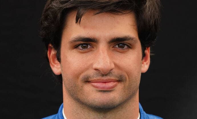 motor racing, Motorsport F1 GRAND PRIX, Carlos Sainz of Spain and McLaren F1 poses for a photo in the Paddock ahead of the Formula 1 Australian Grand Prix 2020 at the the Albert Park Circuit in Melbourne, Thursday, March 12, 2020. ( NO ARCHIVING, EDITORIAL USE ONLY, NO USE IN BOOKS WITHOUT CONSENT MELBOURNE VIC AUSTRALIA  Copyright: xSCOTTxBARBOURx 20200312001456188002