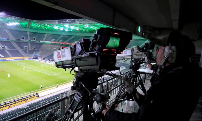 GEISTERSPIEL ohne Zuschauer TV SKY DFL Fussball Bundesliga Saison 2019 - 2020 Spiel Borussia Moenchengladbach - 1. FC Koeln am11. 03. 2020 in Moenchengladbach DFL REGULATIONS PROHIBIT ANY USE OF PHOTOGRAPHS as IMAGE SEQUENCES and or QUASI-VIDEO
