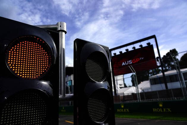 FORMULA 1 ROLEX AUSTRALIAN GRAND PRIX 2020 13.03.2020, Albert-Park, Melbourne, FORMULA 1 ROLEX AUSTRALIAN GRAND PRIX 2020 , im Bild Das Rennen in Melbourne ist abgesagt worden, Grund die Ausbreitung des Coronavirus (COVID-19) Rote Ampel für das australische Rennen.