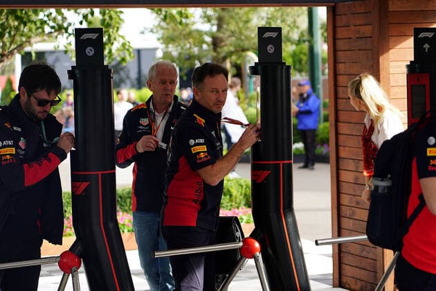 FORMULA 1 ROLEX AUSTRALIAN GRAND PRIX 2020 13.03.2020, Albert-Park, Melbourne, FORMULA 1 ROLEX AUSTRALIAN GRAND PRIX 2020 , im Bild Das Rennen in Melbourne ist abgesagt worden, Grund die Ausbreitung des Coronavirus (COVID-19) Am Morgen kommen die Teams nach Öffnung des Fahrerlagers,Christian Horner (Red Bull Racing).