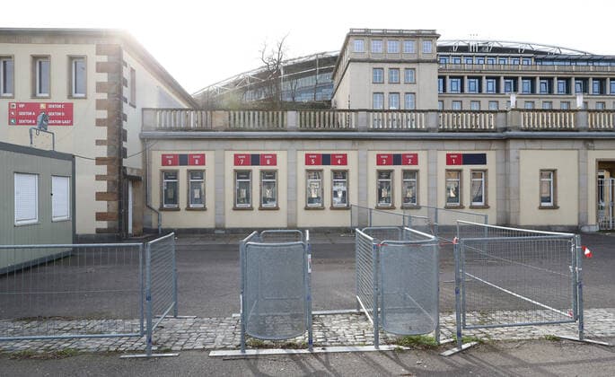 Red Bull Arena Leipzig, 15.03.2020, Ansicht der Red Bull Arena, Heimstatt des Fußball-Bundesligisten RasenBallsport Leipzig RB Leipzig. , Im Bild: Außenansicht Kassenbereich.