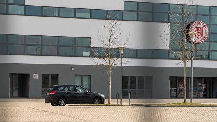 HFC Spielstätte Erdgas Sportpark Der Spielbetrieb ist wegen des Corona Virus eingestellt. Die Tore sind verschlossen. Copyright: xVIADATAx xHolgerxJohnx Halle Saale Sachsen-Anhalt Deutschland