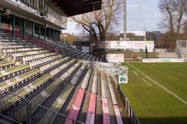 Fußball, Stadiongeschichte VfB Lübeck Leere Raenge im Stadion an der Lohmuehle, Fussball, 12.03.20 Luebeck Schleswig-Holstein Germany Copyright: xAgentur54Gradx xChristianxSchaffrathx