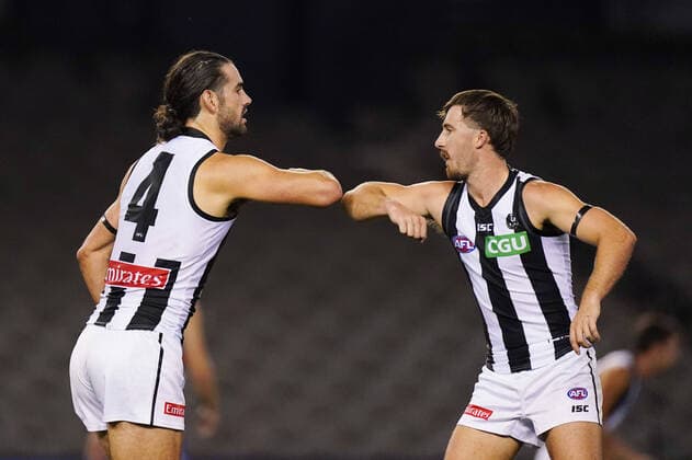 Bilder des Jahres 2020, Sport 03 März Sport Bilder des Tages AFL BULLDOGS MAGPIES, Brodie Grundy of the Magpies celebrates a goal with Tom Phillips of the Magpies during the Round 1 AFL match between Western Bulldogs and Collingwood Magpies at Marvel Stadium in Melbourne, Friday, March 20, 2020. ( NO ARCHIVING, EDITORIAL USE ONLY, NO USE IN BOOKS WITHOUT CONSENT MELBOURNE VIC AUSTRALIA  Copyright: xMICHAELxDODGEx 20200321001458504284