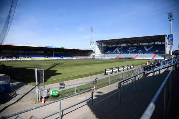 Wegen der Corona-Pandemie laufen zurzeit keine Spiele im Kieler Holstein-Stadion, Fußball, Männer, Holstein Kiel, Stadion, 2. Bundesliga, Saison 2019 2020 Kiel Holstein-Stadion Schleswig-Holstein Germany