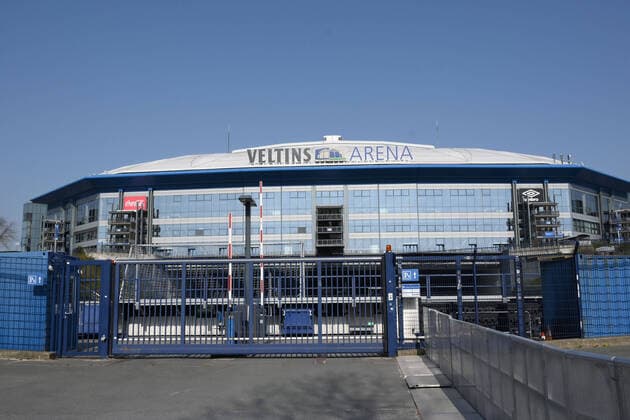 27.03.2020, Fussball GER, Saison 2019 2020, 1. Bundesliga, Veltins Arena FC Schalke 04, ahrt zur Arena ist gesperrt Gelsenkirchen Nordrhein Westfalen Deutschland