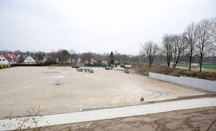 29.03.2020, xemx, News, emwirt, v.l. Nachwuchs Leistungs Zentrum FC Augsburg Bau einer neuen Anlage Augsburg