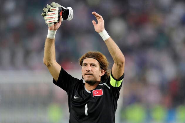 Tuerkischer Rekordspieler RUESTUE nach Infizierung mit Coronavirus im Krankenhaus. Archivfoto: Recber RUESTUE (Torwart TUR),Jubel,Freude,Begeisterung. Euro2008,Viertelfinale Kroatien (CRO)-Tuerkei (TUR) am 20.06.2008 in Wien. Fussball EM 2008 in Schweiz Oesterreich vom 07.06. - 29.06.2008;